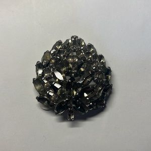 Vintage unsigned smokey rhinestone brooch